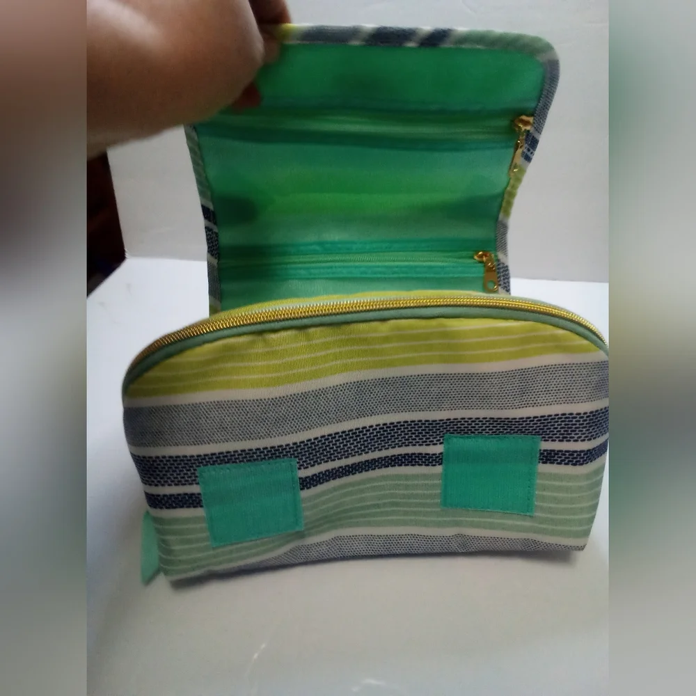 Sofia joy cosmetic bag